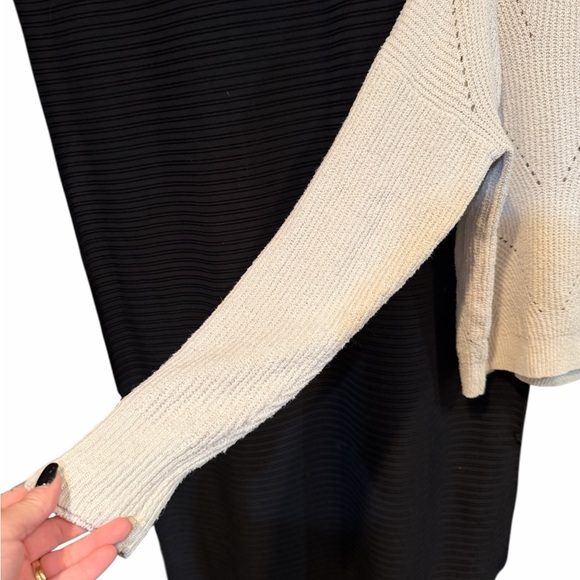 Cream V-Neck Knit Sweater - Picture 8 of 8